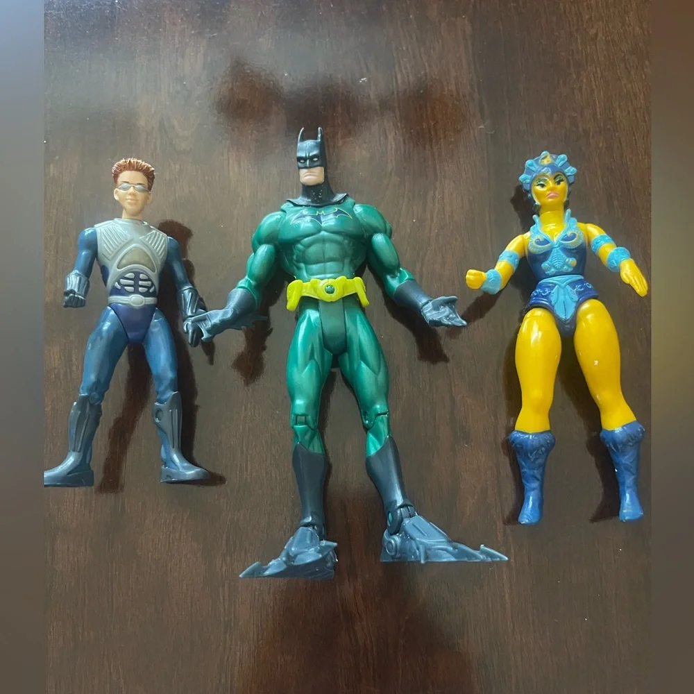4 Vintage Action Figures Evil Lyn (MOTU), Shark Boy, Batman Scuba, Hordak